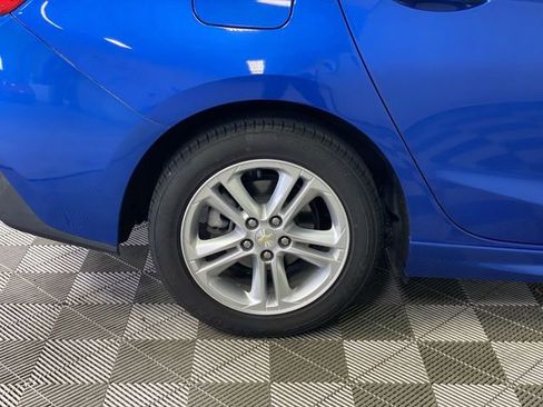 Used 2016 Chevrolet Cruze LT w/ Convenience Package image 18