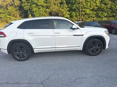 Used 2020 Volkswagen Atlas Cross Sport SE w/ Panoramic Sunroof Package AWD/4WD image 4