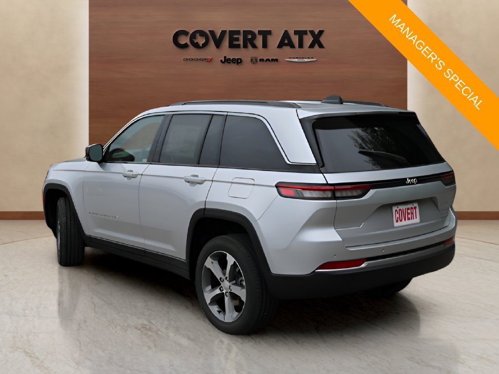 New 2026 Jeep Grand Cherokee Limited RWD image 3