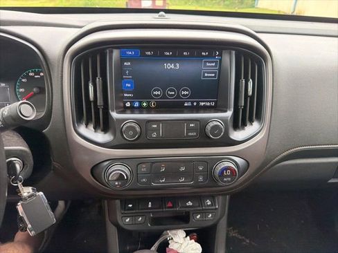 Used 2022 GMC Canyon AT4 w/ Trailering Package AWD/4WD image 13
