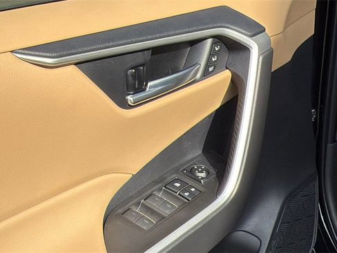 New 2025 Toyota RAV4 XLE Premium image 9