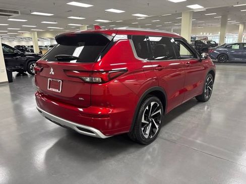 Used 2024 Mitsubishi Outlander SEL FWD image 7