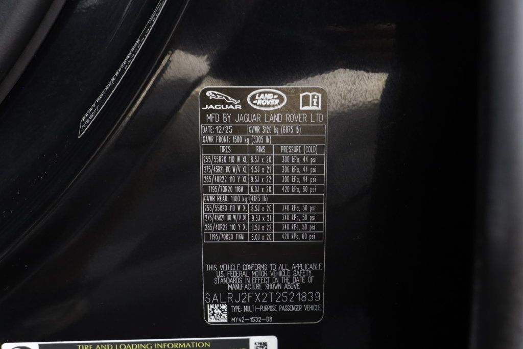 Certified 2026 Land Rover Discovery S AWD/4WD image 26