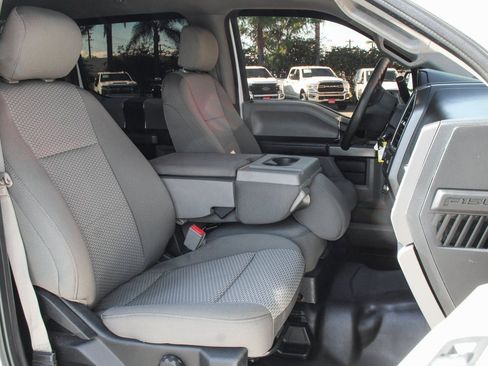 Used 2020 Ford F150 XLT w/ Trailer Tow Package image 36