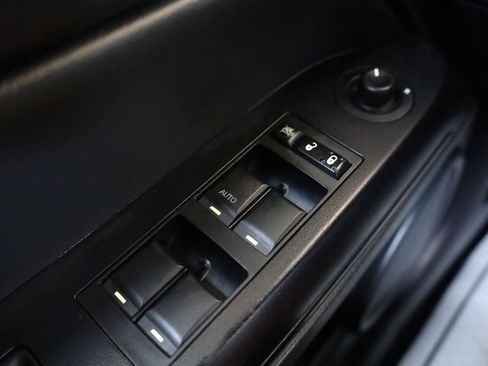 Used 2013 Jeep Patriot Latitude w/ Sun/Sound Group AWD/4WD image 32