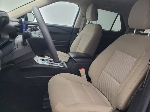 Used 2023 Ford Explorer 2WD image 17