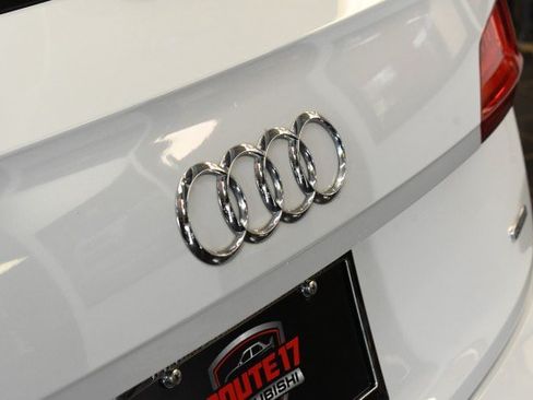 Used 2019 Audi Q5 2.0T Premium Plus w/ Premium Plus Package AWD/4WD image 16