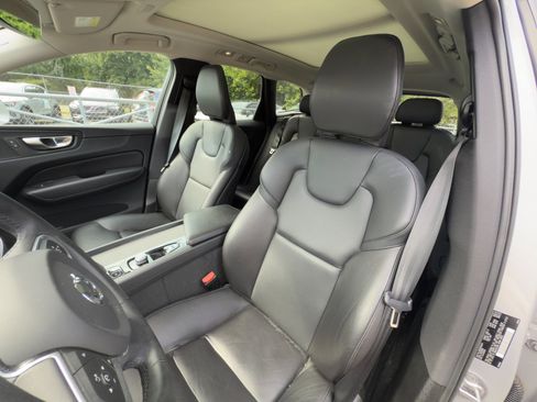 Certified 2023 Volvo XC60 B5 Core w/ Climate Package image 21