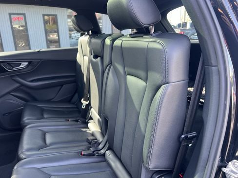 Used 2019 Audi Q7 3.0T Prestige w/ Prestige Package image 27