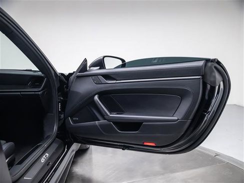 Used 2024 Porsche 911 GT3 RWD image 32