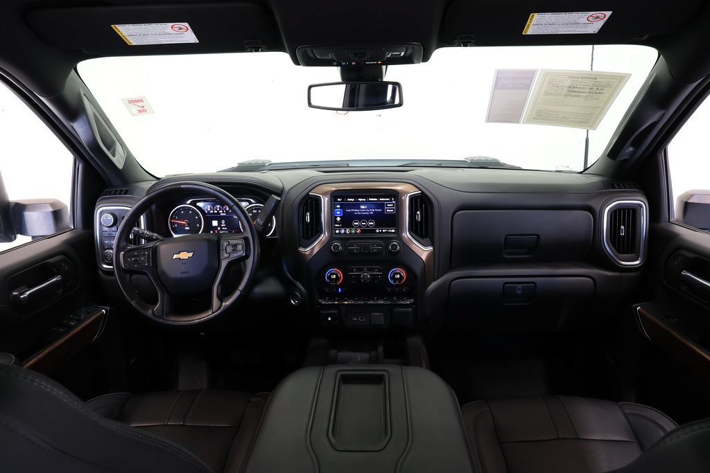 Used 2022 Chevrolet Silverado 3500 High Country w/ Safety Package II AWD/4WD image 28