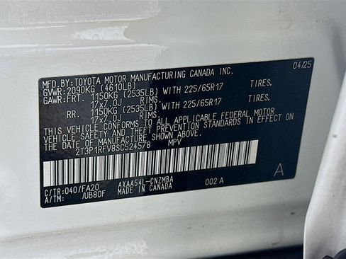 Used 2025 Toyota RAV4 XLE image 12