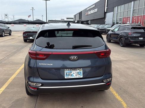 Used 2020 Kia Sportage LX image 9