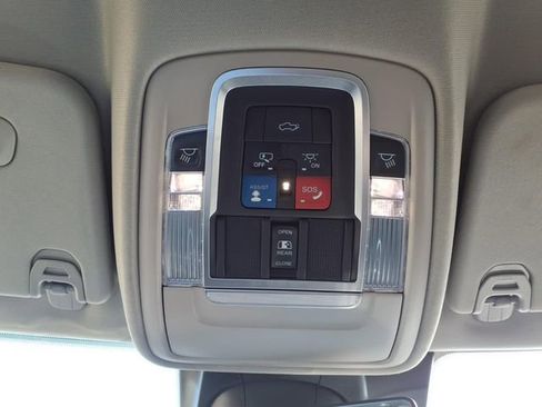 Used 2022 RAM 1500 Laramie AWD/4WD image 24