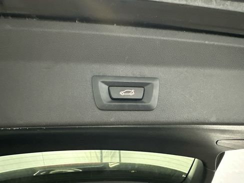 Used 2019 BMW X3 sDrive30i w/ Driving Assistance Package image 16