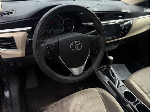 Used 2015 Toyota Corolla LE w/ Protection Package FWD image 2
