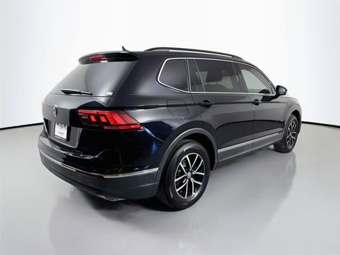 Used 2021 Volkswagen Tiguan S FWD image 5