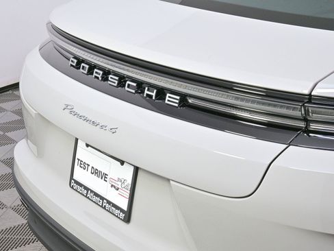 New 2026 Porsche Panamera image 34