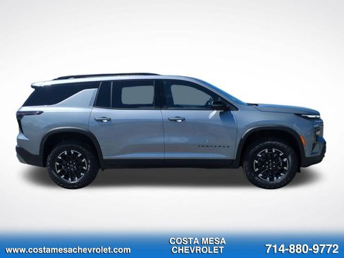 New 2026 Chevrolet Traverse Z71 w/ Enhanced Driving Package AWD/4WD image 4