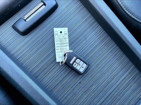 Used 2017 Honda Pilot EX-L image 31