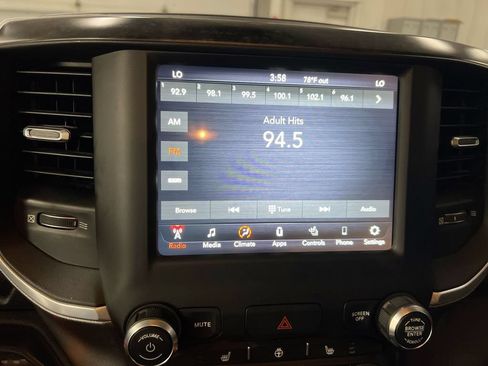 Used 2020 RAM 1500 Big Horn AWD/4WD image 14