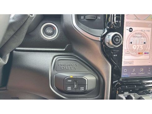 Used 2025 RAM 2500 Big Horn AWD/4WD image 16