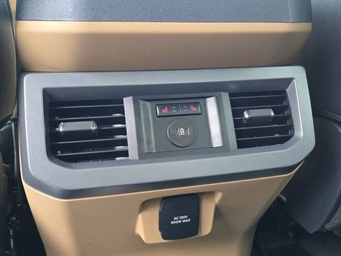 Certified 2025 Ford F350 Lariat w/ Lariat Ultimate Package AWD/4WD image 30