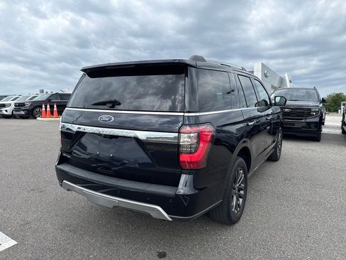 Used 2021 Ford Expedition Limited RWD image 2
