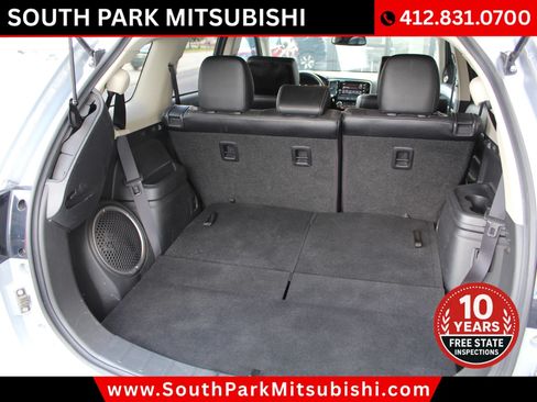 Used 2017 Mitsubishi Outlander SEL AWD/4WD image 31