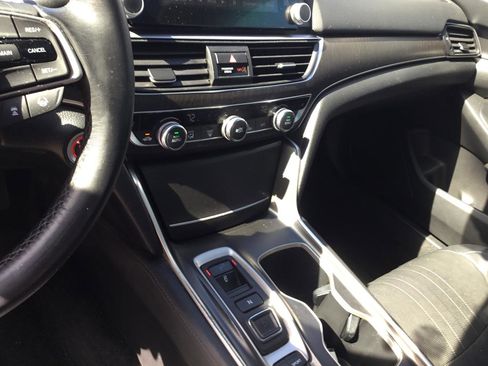 Used 2019 Honda Accord EX-L image 19