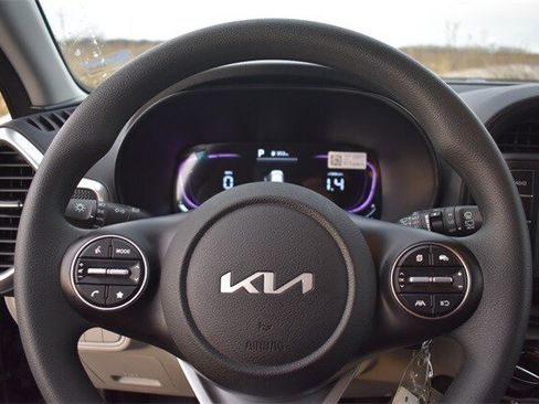 New 2025 Kia Soul LX w/ LX Technology Package image 24
