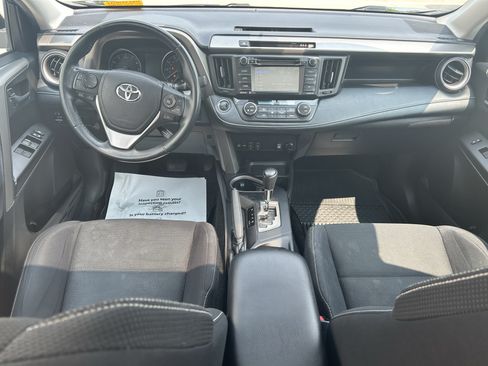 Used 2018 Toyota RAV4 XLE AWD/4WD image 20