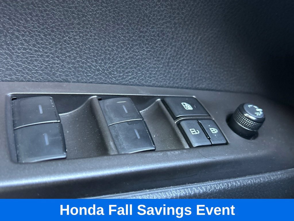 Used 2024 Toyota Camry SE FWD image 19