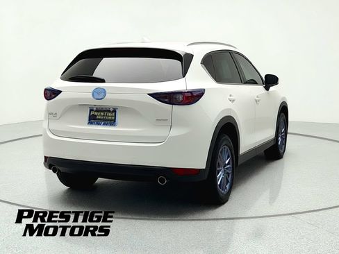Used 2017 MAZDA CX-5 Touring w/ Preferred Equipment Package AWD/4WD image 7