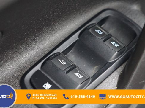 Used 2018 Ford Fiesta SE image 18