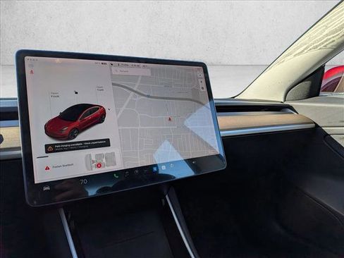 Used 2018 Tesla Model 3 Long Range image 12