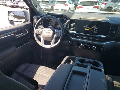 New 2026 GMC Sierra 1500 Elevation image 9