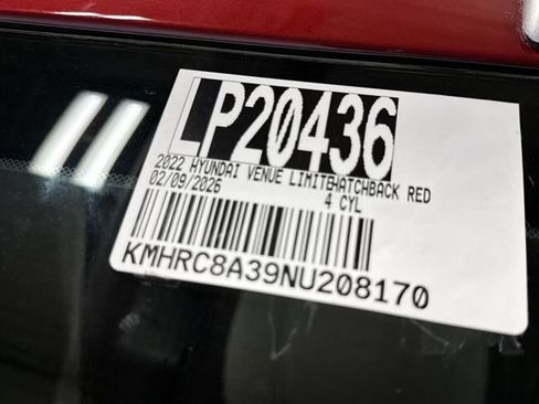 Used 2022 Hyundai Venue SEL image 29