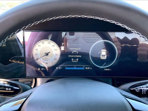 Used 2025 Hyundai Elantra N image 24