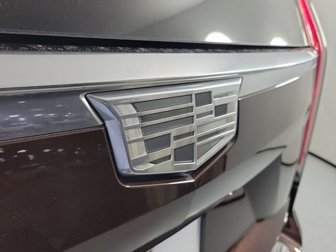 Used 2023 Cadillac Escalade Premium Luxury w/ LPO, Radiant Package RWD image 7