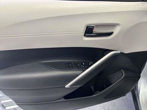 Certified 2025 Toyota Corolla Cross L FWD image 16