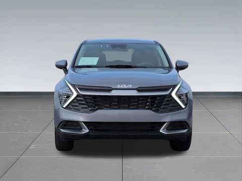 Used 2025 Kia Sportage LX image 9