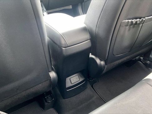 Certified 2024 Kia Soul GT-Line image 33