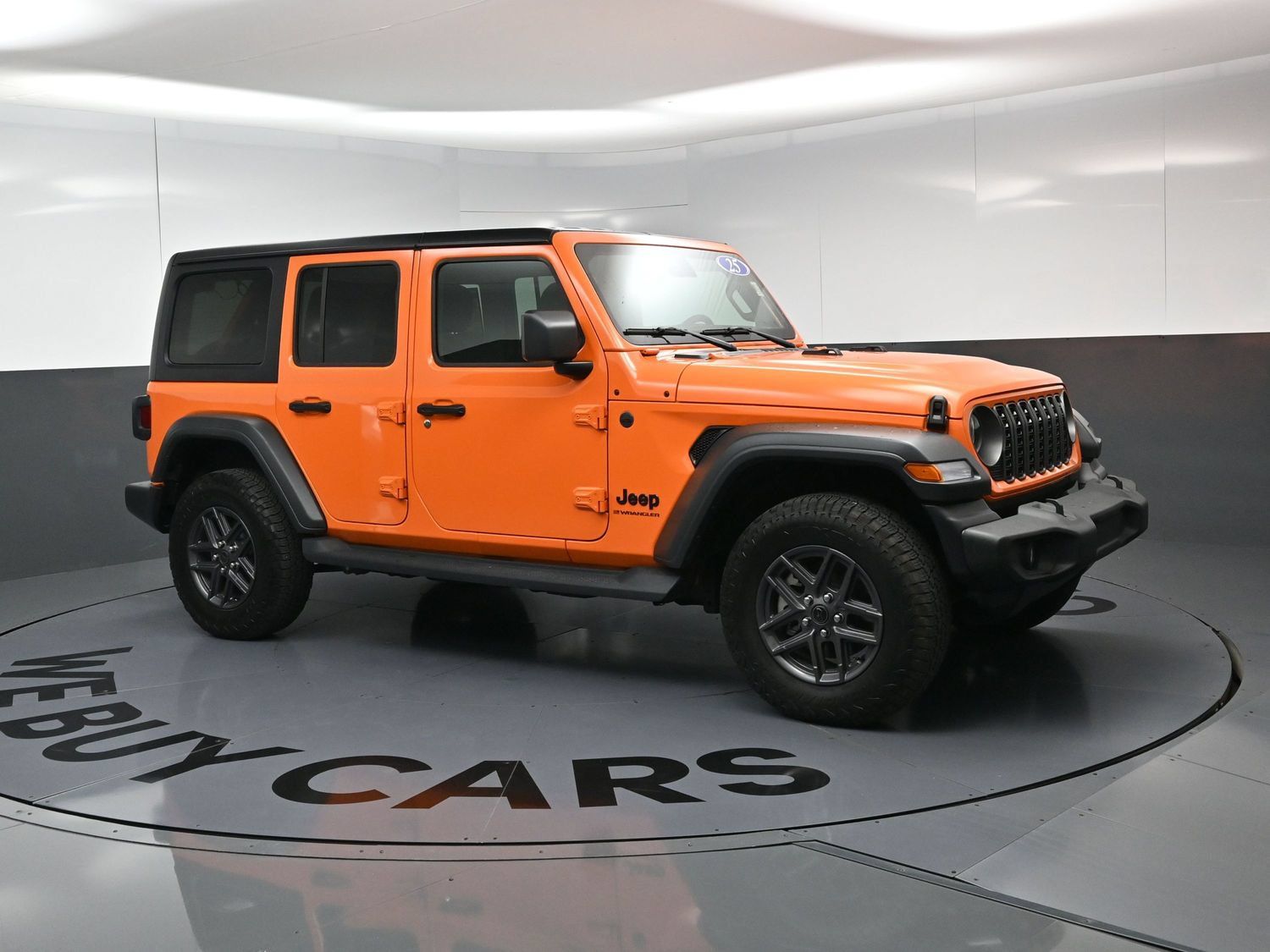 Used 2025 Jeep Wrangler Unlimited Sport AWD/4WD image 2