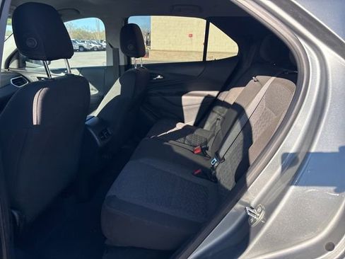 Used 2023 Chevrolet Equinox LT image 18