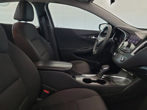 Used 2022 Chevrolet Malibu LT FWD image 21