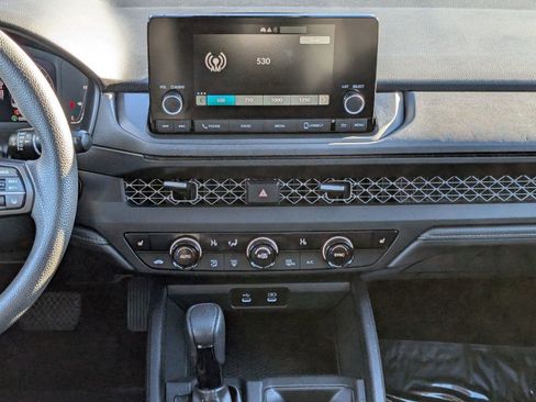 Used 2023 Honda Accord EX image 28