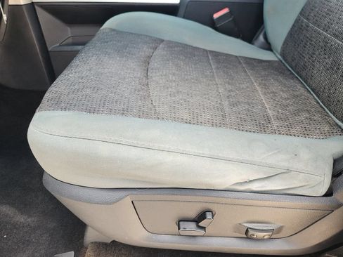 Used 2015 RAM 1500 Big Horn AWD/4WD image 18