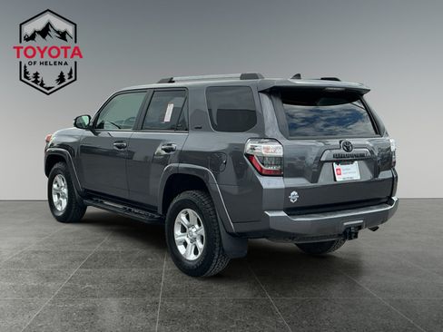 Certified 2022 Toyota 4Runner SR5 Premium AWD/4WD image 3