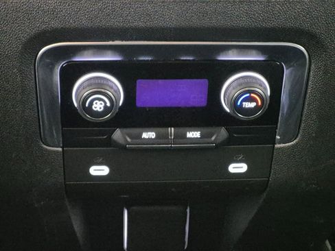 Used 2021 Chevrolet Tahoe LT image 23